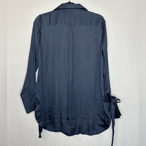 Banana Republic PARKER TUNIC-FIT TIE-CUFF SATIN SHIRT - Picture 6 of 7